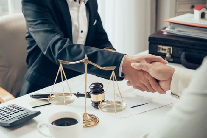 người đại diện pháp luật công ty dịch thuật