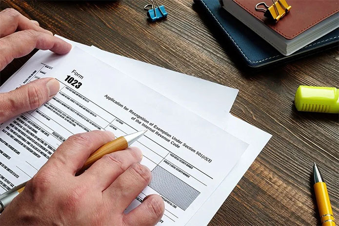 Cơ quan chính phủ có cần nộp đơn miễn thuế không