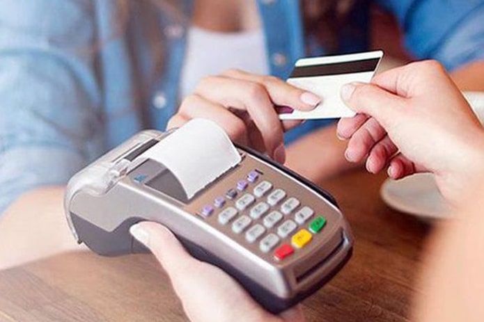 Không nên lạm dụng thẻ tín dụng
