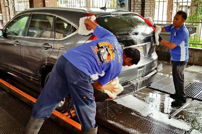 Mở dịch vụ rửa xe với 300 triệu