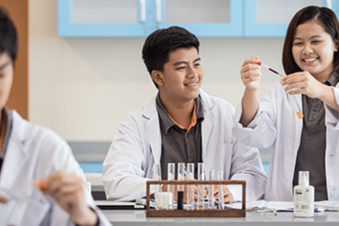 chương trình đào tạo tại SIM International Academy (SIM IA)