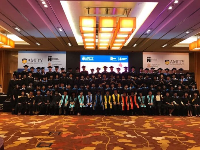 Chương trình Cử nhân trường Amity Singapore