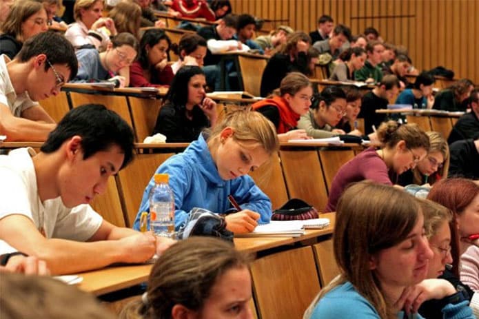 Chương tr&igrave;nh Dự bị Đại học tại Đại học James Cook Singapore