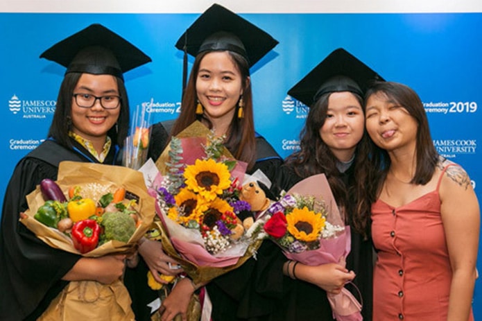 Cuộc sống tại James Cook Singapore