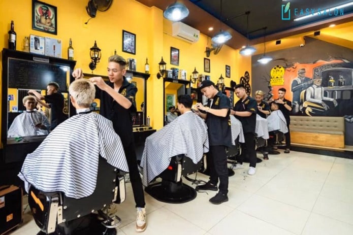 có mặt bằng đẹp nên kinh doanh barber shop