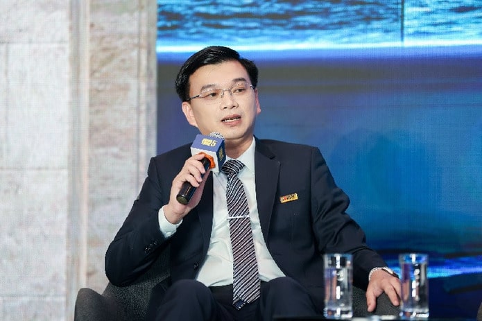 hình ảnh Shark Lê Hùng Anh