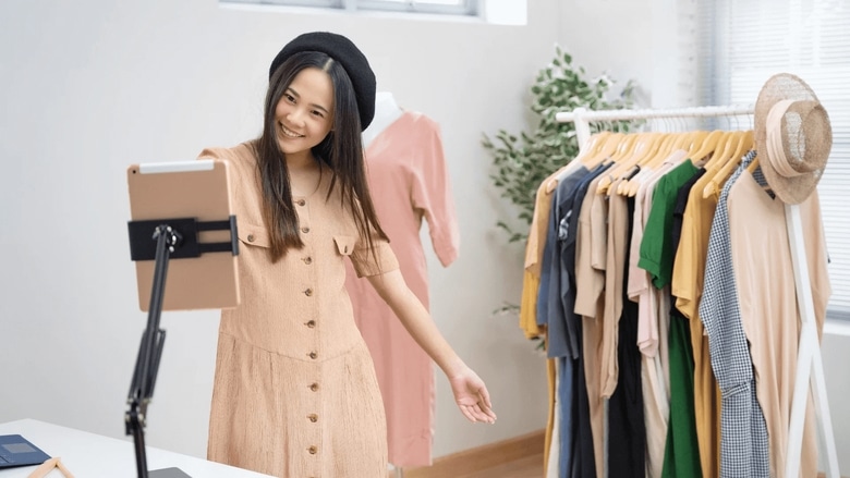 Bán quần áo online