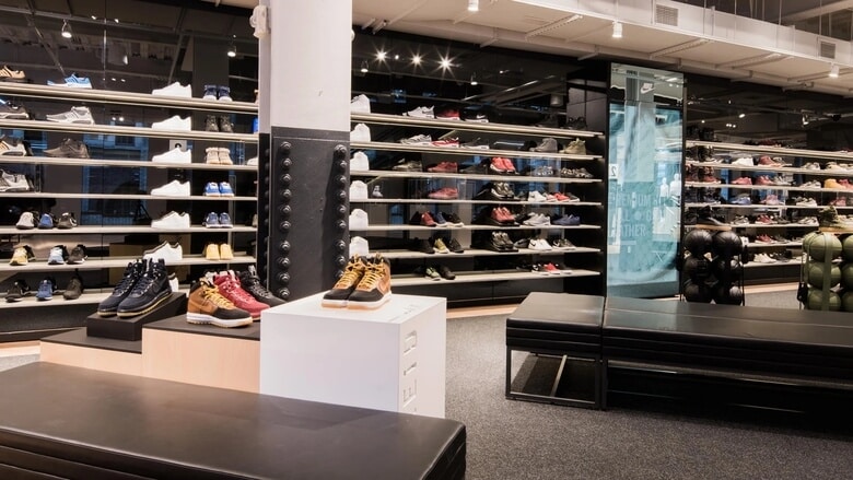 Chiến lược về kênh phân phối của Nike