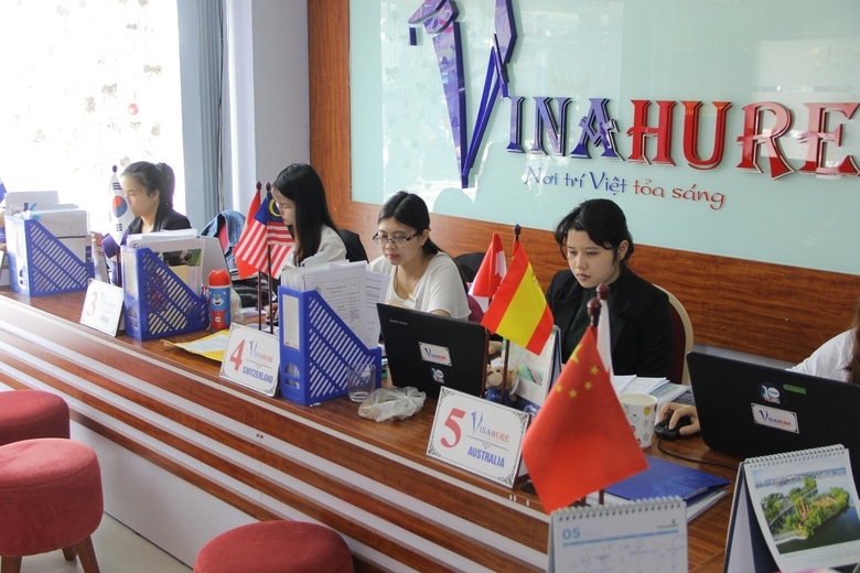 Công ty tư vấn du học Vinahure