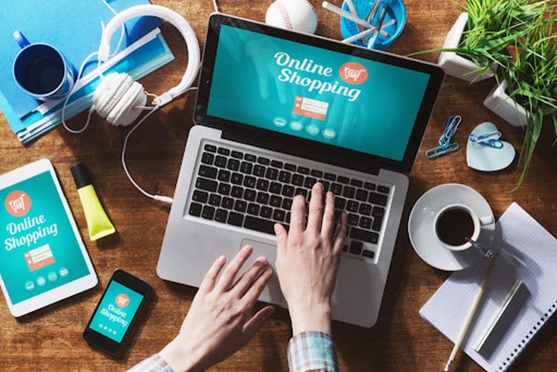 Kết hợp kinh doanh online