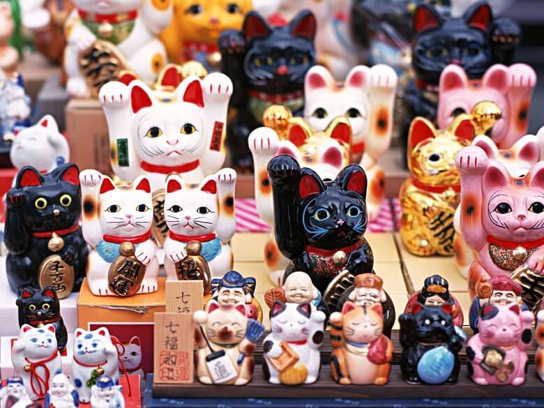 Kinh doanh cửa h&agrave;ng lưu niệm