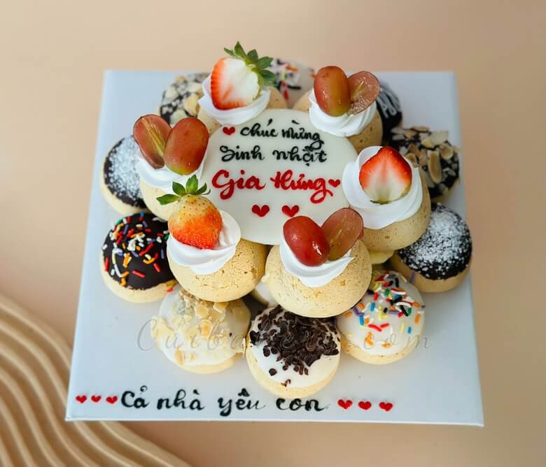 Hình ảnh bánh su kem Singapore mẫu 2
