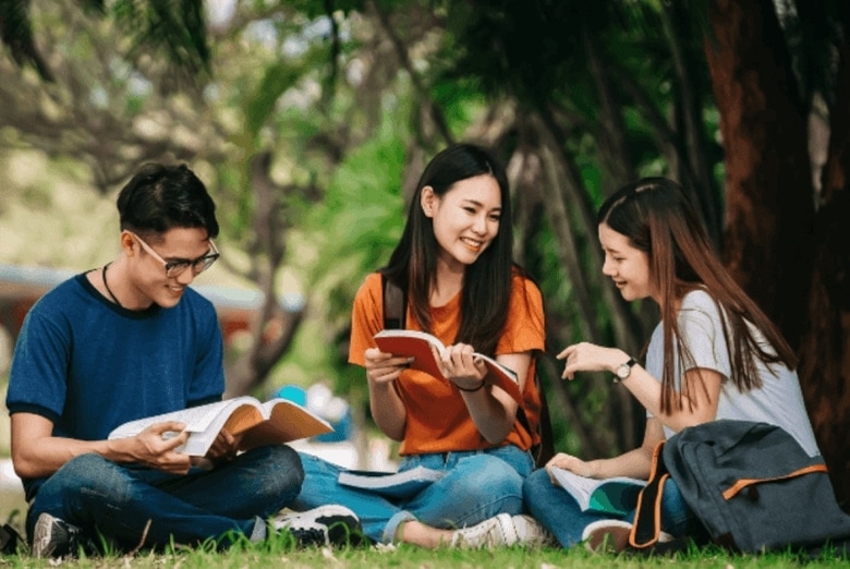 Không cần chứng minh tài chính