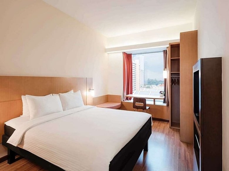 Phòng khách sạn Ibis Singapore