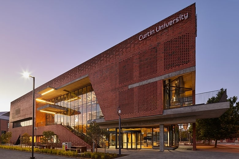 Trường Curtin University