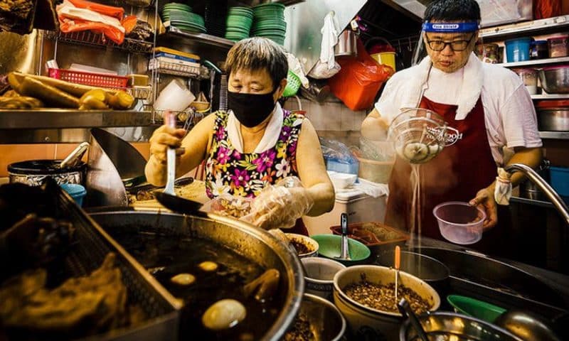 Trải nghiệm ẩm thực đường phố Singapore mùa hè