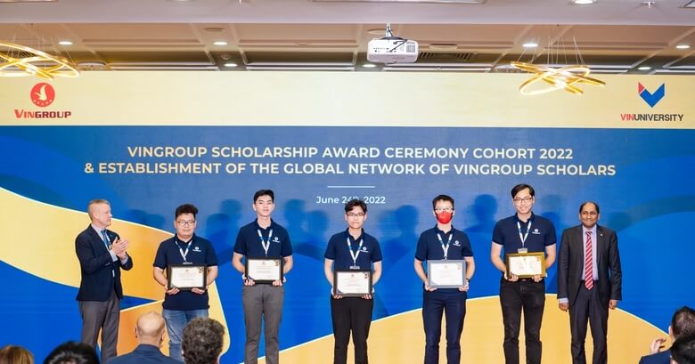 Đóng góp cho nền giáo dục