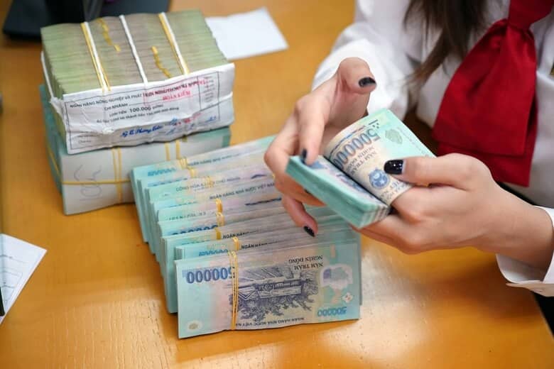 Mức phạt nộp tờ khai thuế TNCN chuyển nhượng vốn chậm