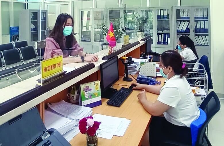 Nộp thuế chuyển nhượng cổ phần