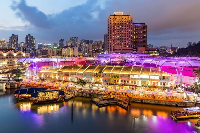 Phố ẩm thực Clarke Quay
