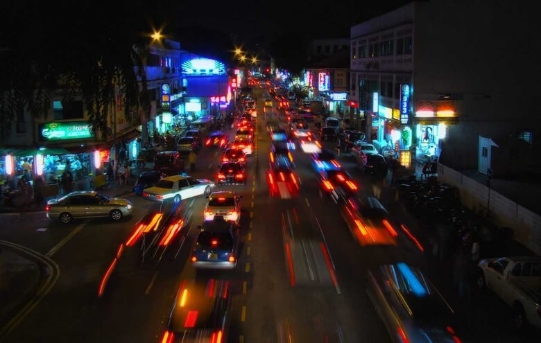 Có gì tại khu phố đèn đỏ Geylang Singapore
