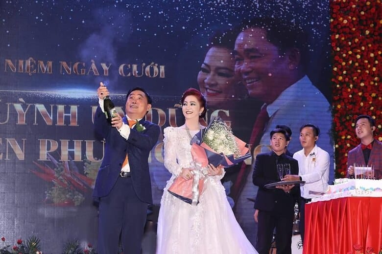Hôn nhân với Huỳnh Uy Dũng