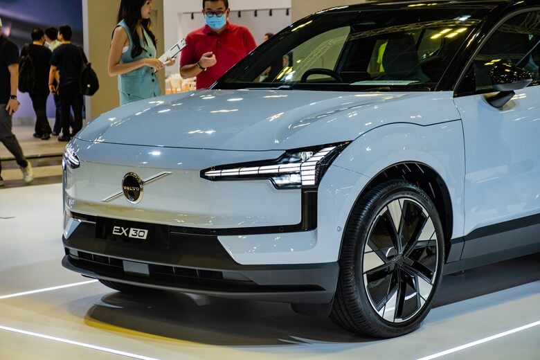 Cách tiết kiệm chi phí sở hữu xe ở Singapore